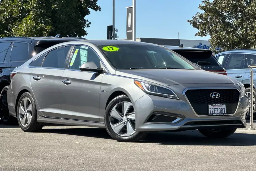 2017 Hyundai Sonata Hybrid Limited photo 1
