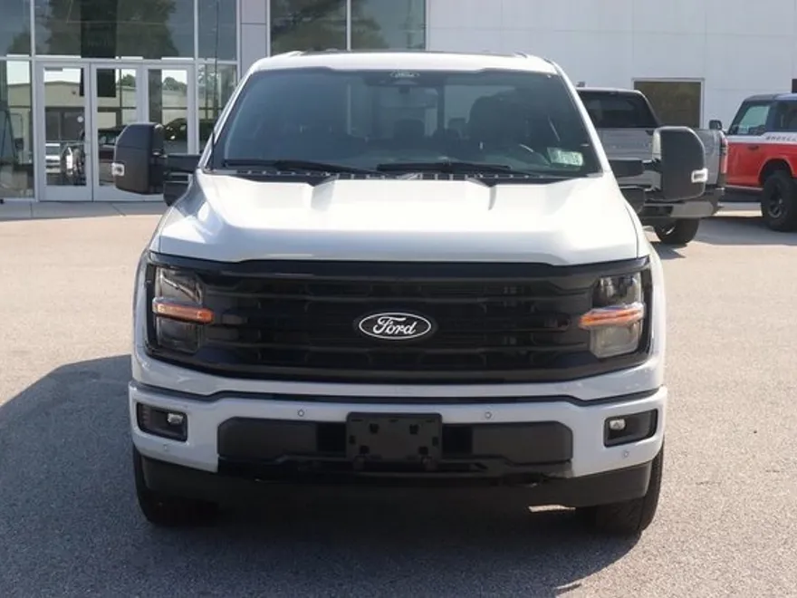 2024 Ford F-150 XLT photo 1