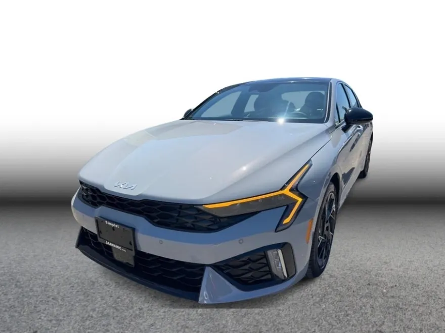 2025 Kia K5 GT-Line photo 1