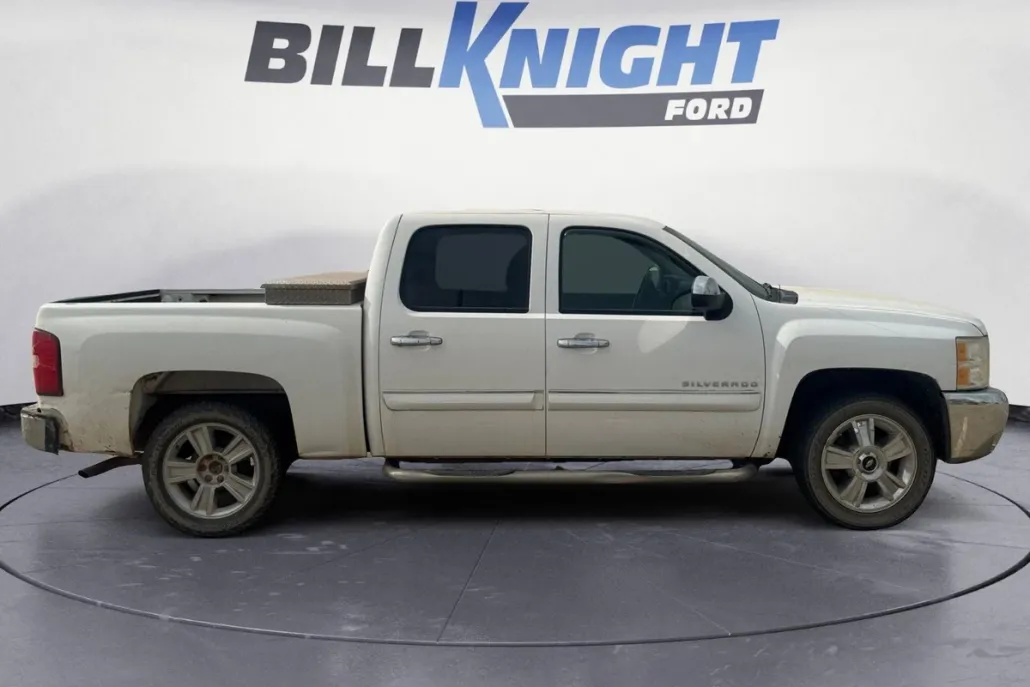 2013 Chevrolet Silverado 1500 LT photo 1