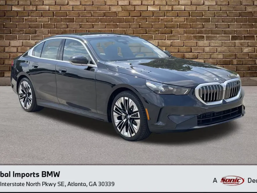 2026 Bmw 530i Sedan photo 1