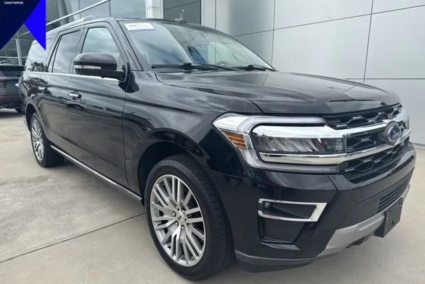 2022 Ford Expedition MAX Limited photo 1