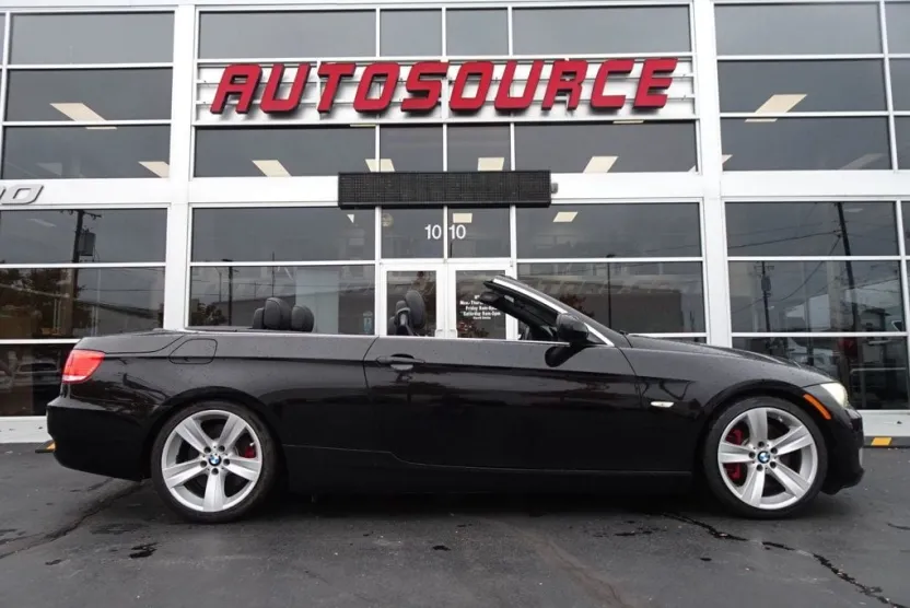 2010 Bmw 335i 3-Series photo 1