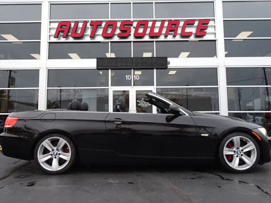 2010 Bmw 335i 3-Series photo 1