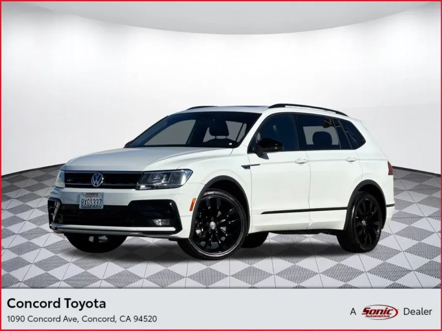 2021 Volkswagen Tiguan SE photo 1
