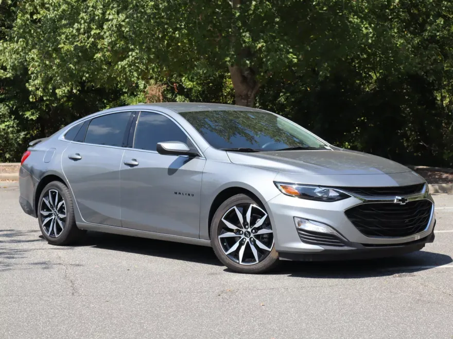 2023 Chevrolet Malibu RS photo 1