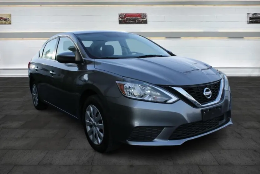 2018 Nissan Sentra S photo 1
