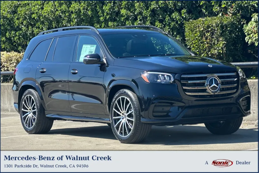 2025 Mercedes Benz GLS 450 4MATIC photo 1