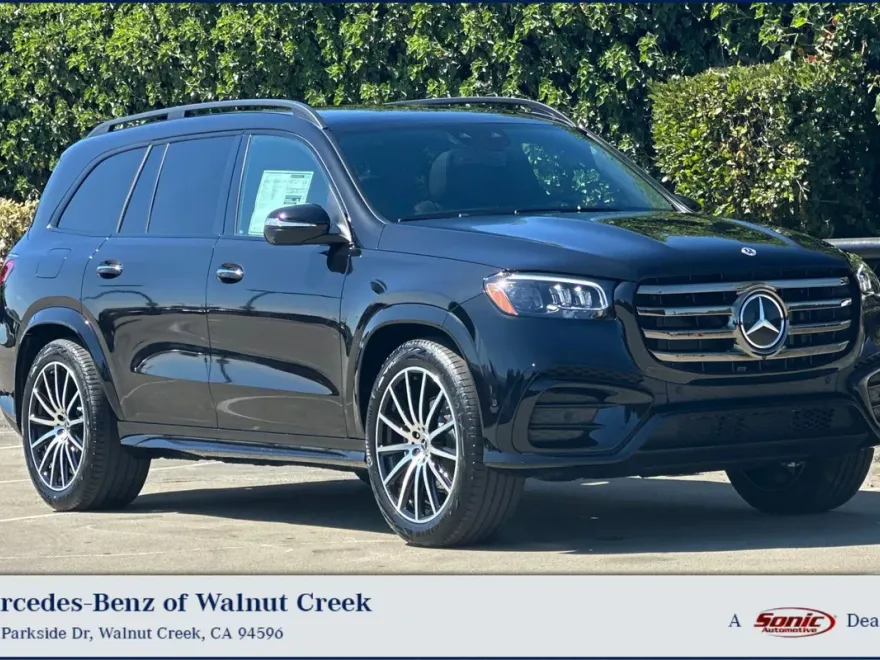 2025 Mercedes Benz GLS 450 4MATIC photo 1