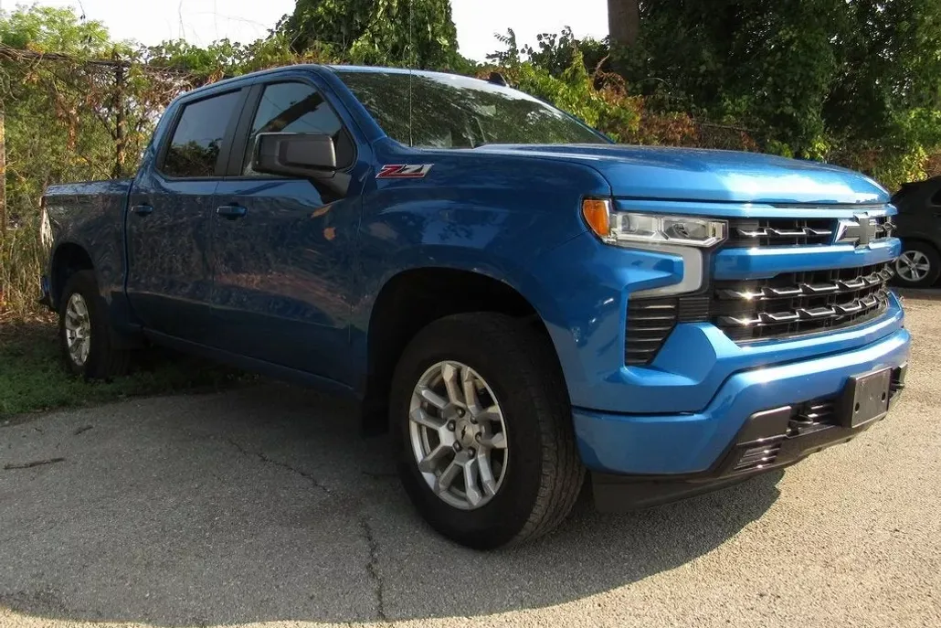 2022 Chevrolet Silverado 1500 RST photo 1