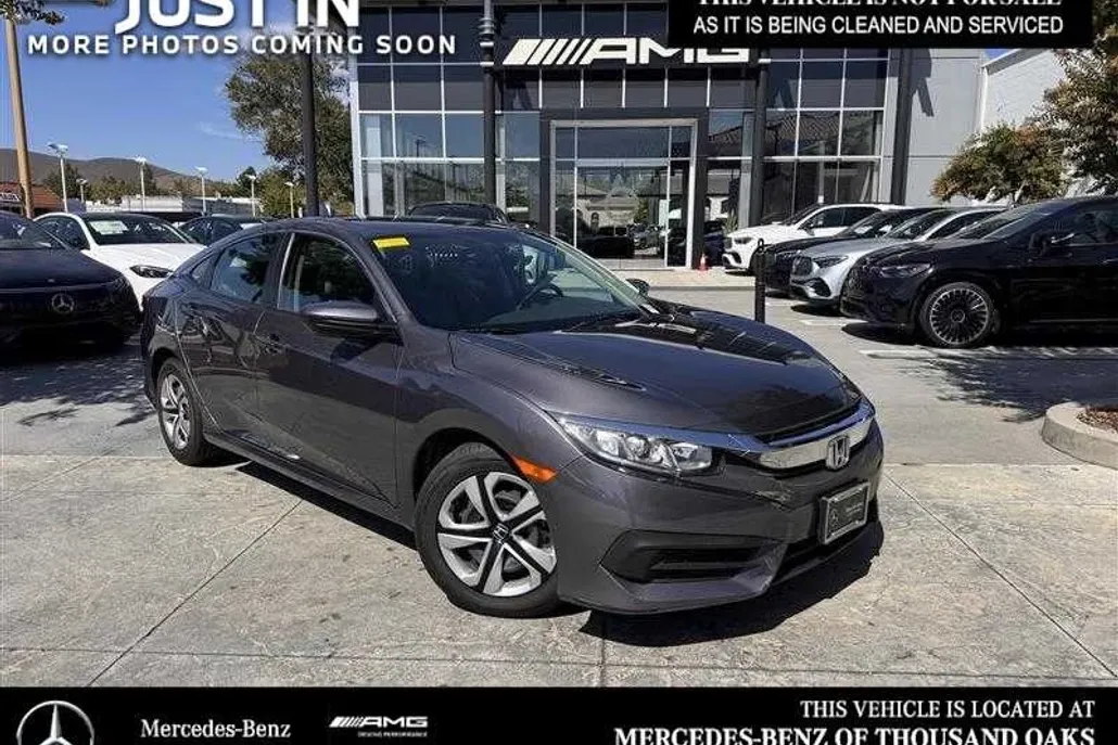2017 Honda Civic LX photo 1