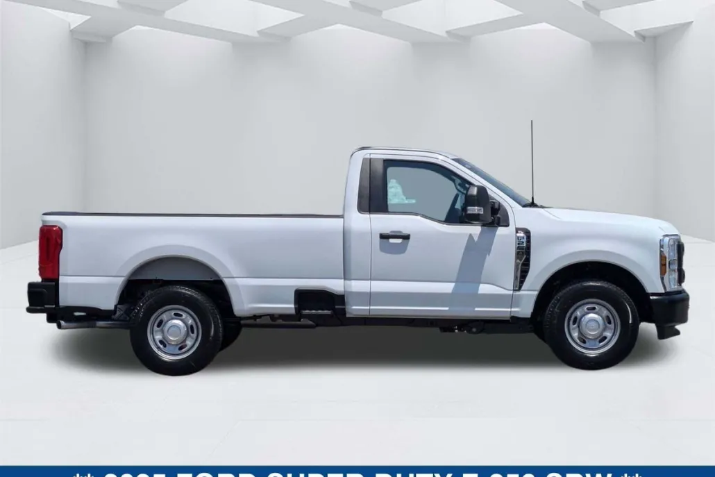 2025 Ford F-250 XL photo 1