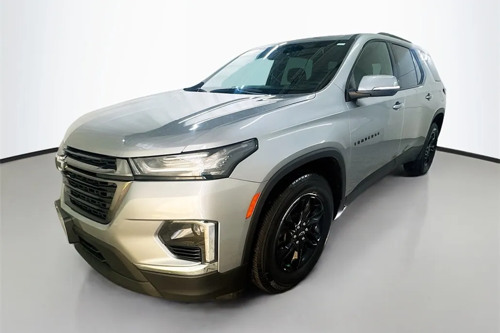 2023 Chevrolet Traverse photo 1