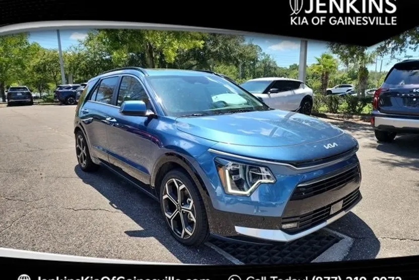 2023 Kia Niro Plug-In Hybrid SX photo 1