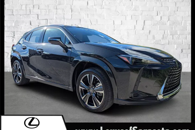 2023 Lexus UX 250h Premium photo 1