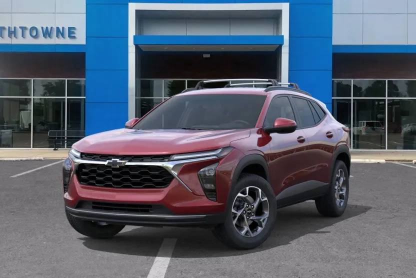 2025 Chevrolet Trax LT photo 1
