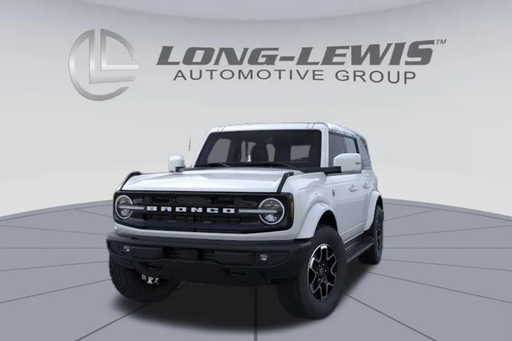 2025 Ford Bronco Outer Banks photo 1