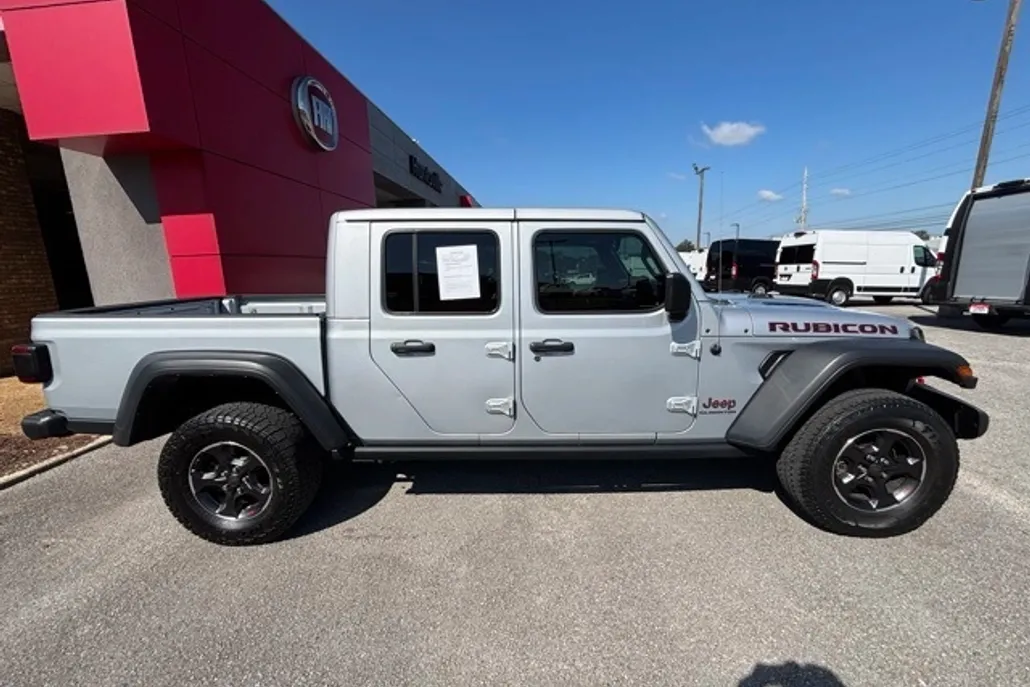 2022 Jeep Gladiator Rubicon photo 1