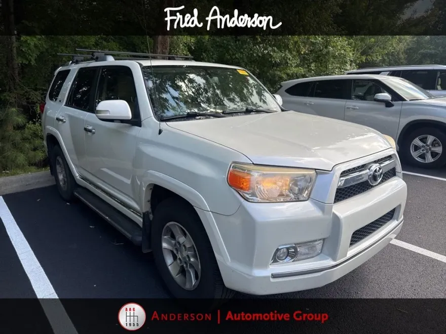 2013 Toyota 4Runner SR5 photo 1