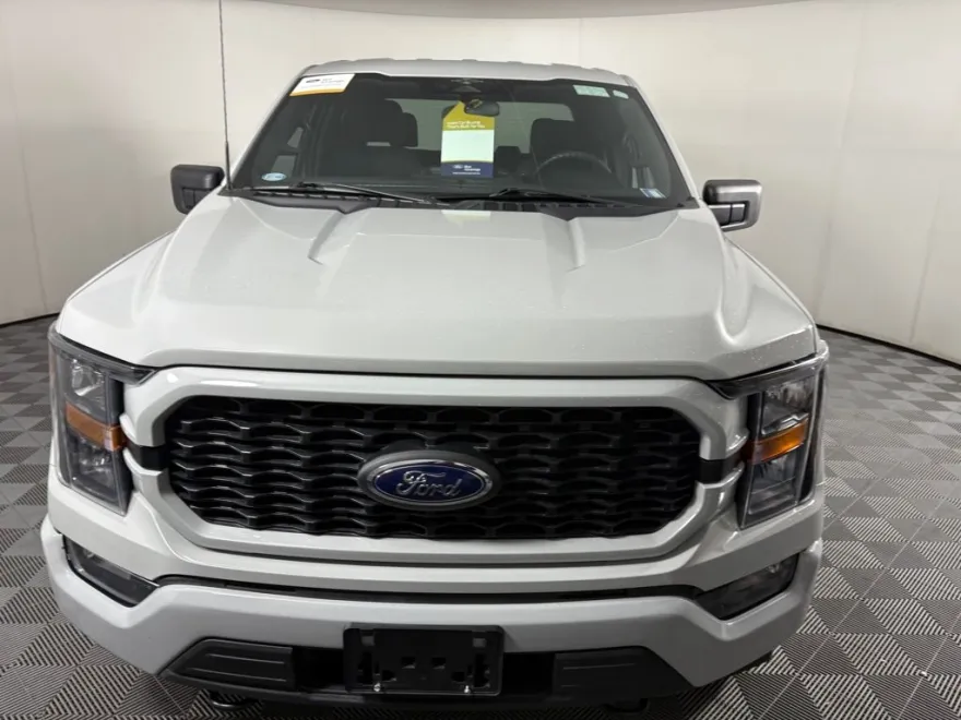 2023 Ford F-150 XL photo 1