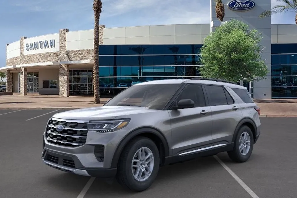 2025 Ford Explorer photo 1