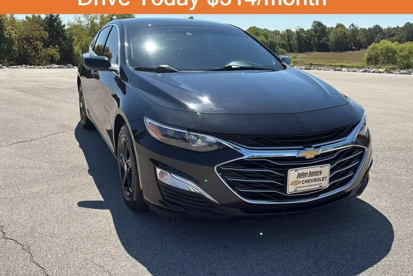 2020 Chevrolet Malibu LS photo 1