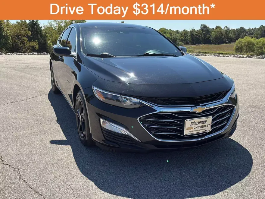 2020 Chevrolet Malibu LS photo 1