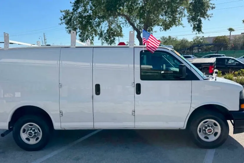 2019 Gmc Savana 2500 Cargo photo 1