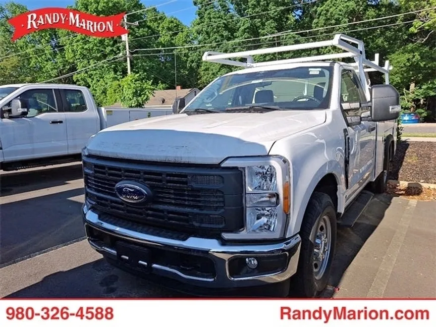 2023 Ford F-250 photo 1