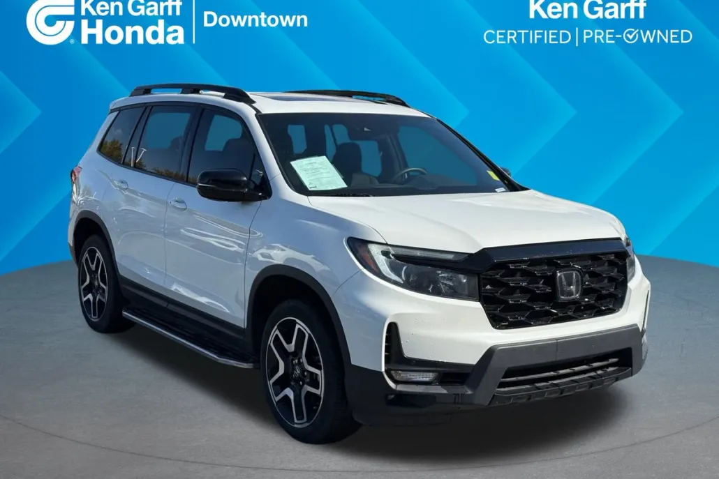 2022 Honda Passport Elite photo 1