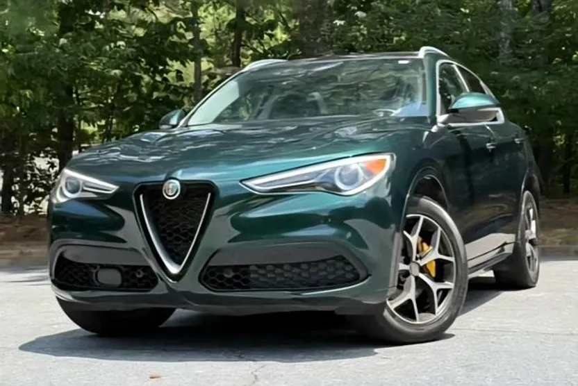 2021 Alfa Romeo Stelvio Ti photo 1