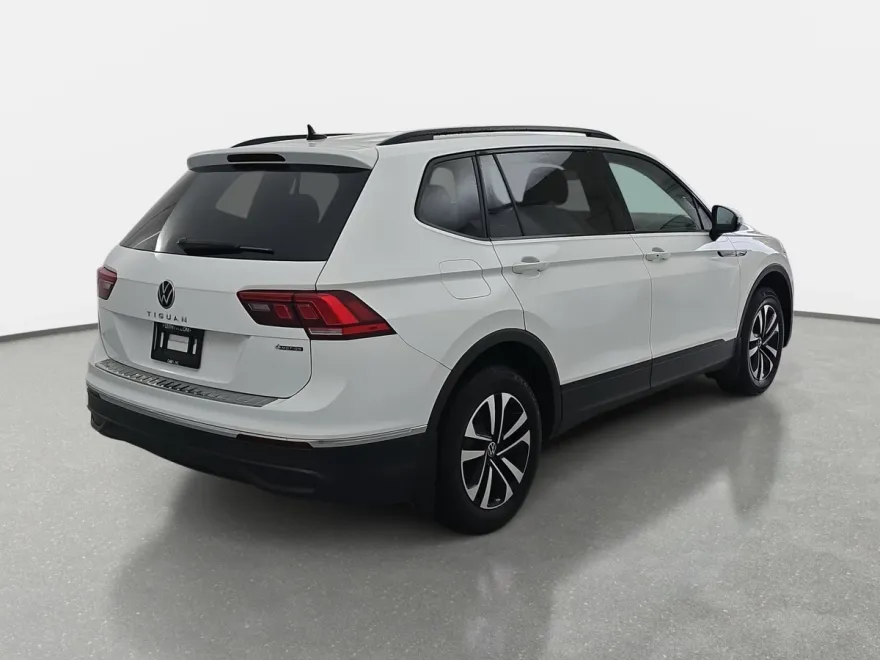 2024 Volkswagen Tiguan S photo 1