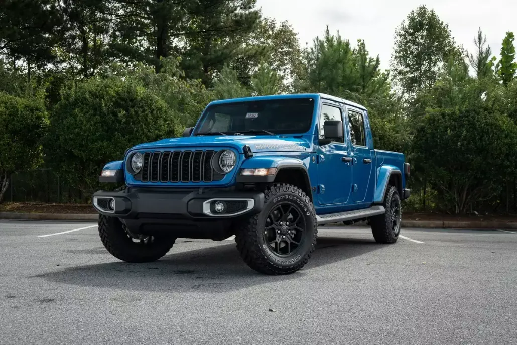 2025 Jeep Gladiator Sport photo 1