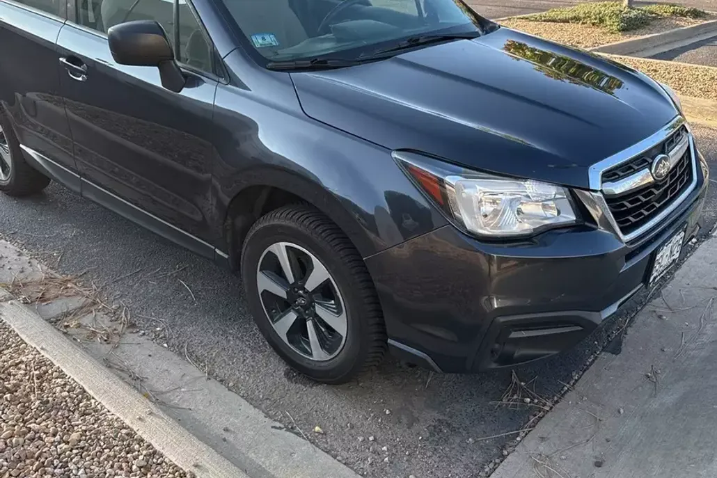 2017 Subaru Forester 2.5i photo 1