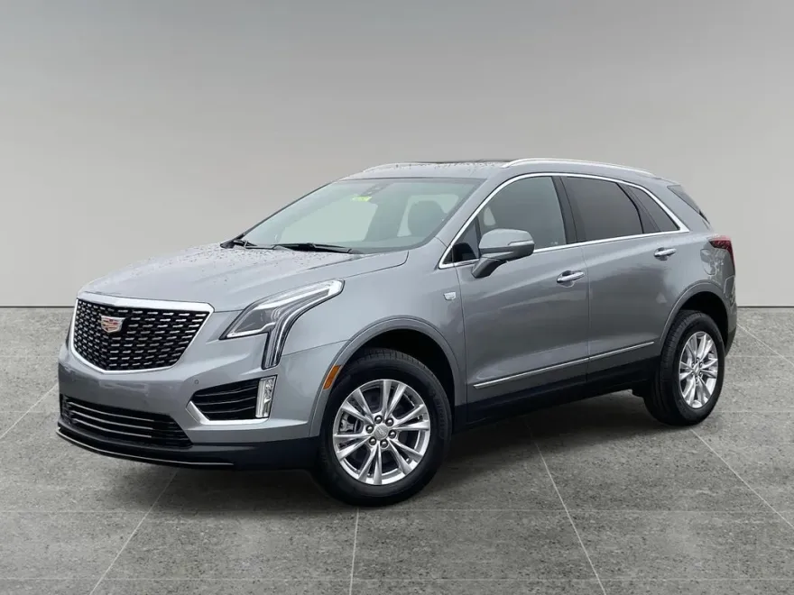 2025 Cadillac XT5 Luxury photo 1