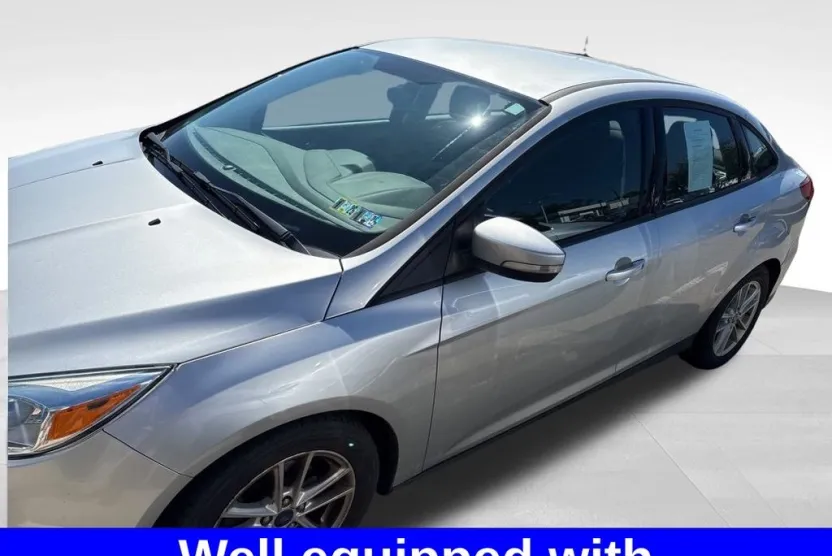 2016 Ford Focus SE photo 1