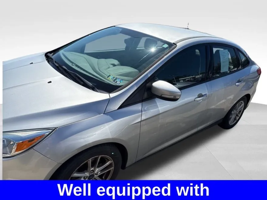 2016 Ford Focus SE photo 1
