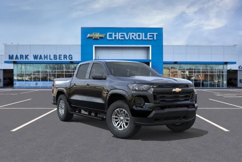 2026 Chevrolet Colorado LT photo 1