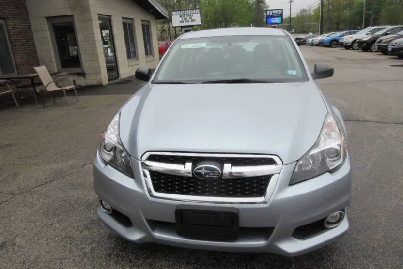 2014 Subaru Legacy 2.5i photo 1