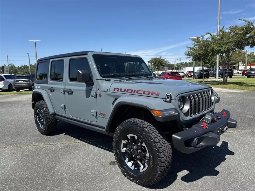 2025 Jeep Wrangler Rubicon photo 1
