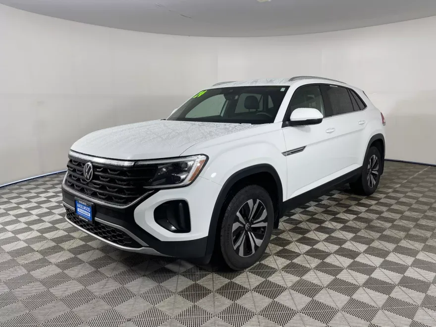 2024 Volkswagen Atlas Cross Sport SE photo 1