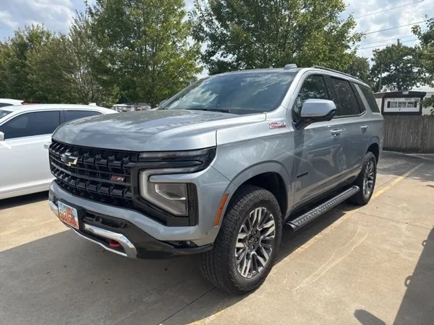 2025 Chevrolet Tahoe Z71 photo 1