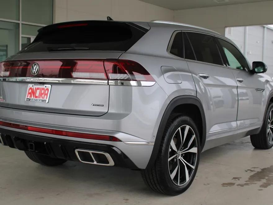 2025 Volkswagen Atlas Cross Sport SEL Premium R-Line photo 1