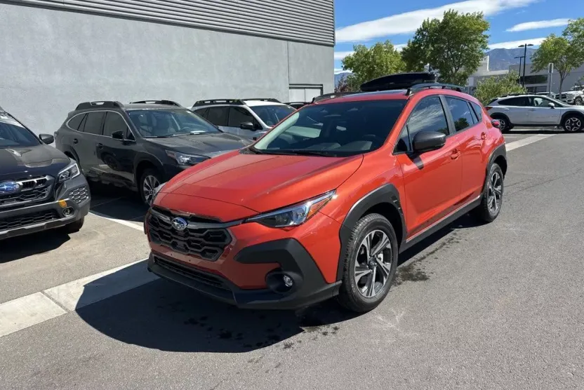 2025 Subaru Crosstrek Premium photo 1