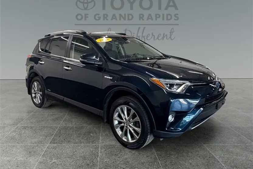 2018 Toyota RAV4 Hybrid Limited photo 1