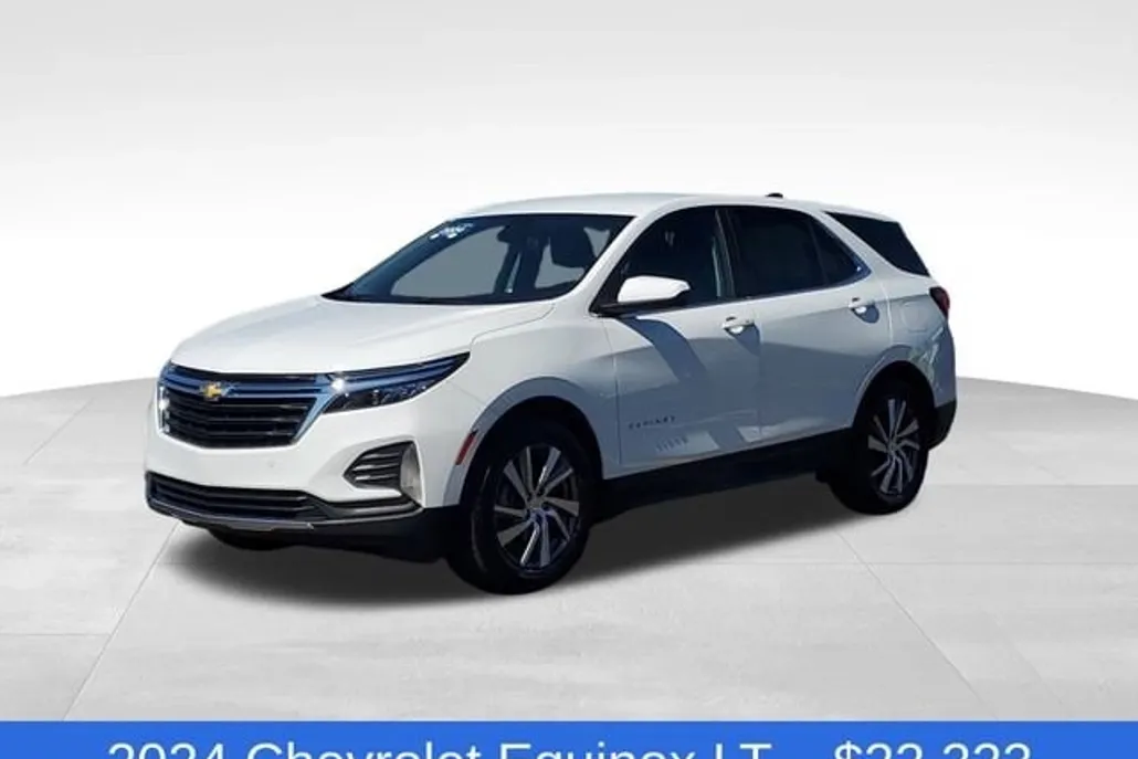 2024 Chevrolet Equinox LT photo 1