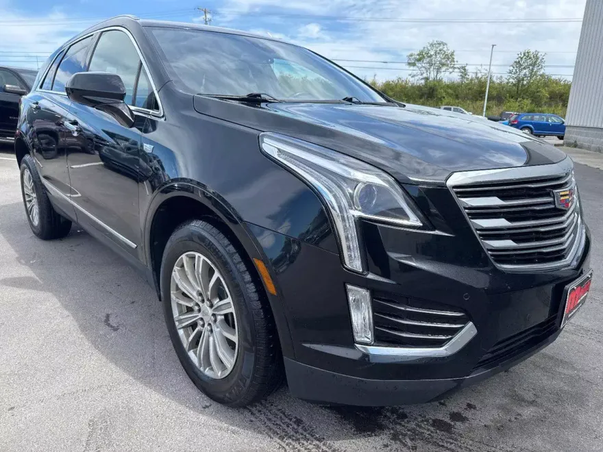 2019 Cadillac XT5 Luxury photo 1