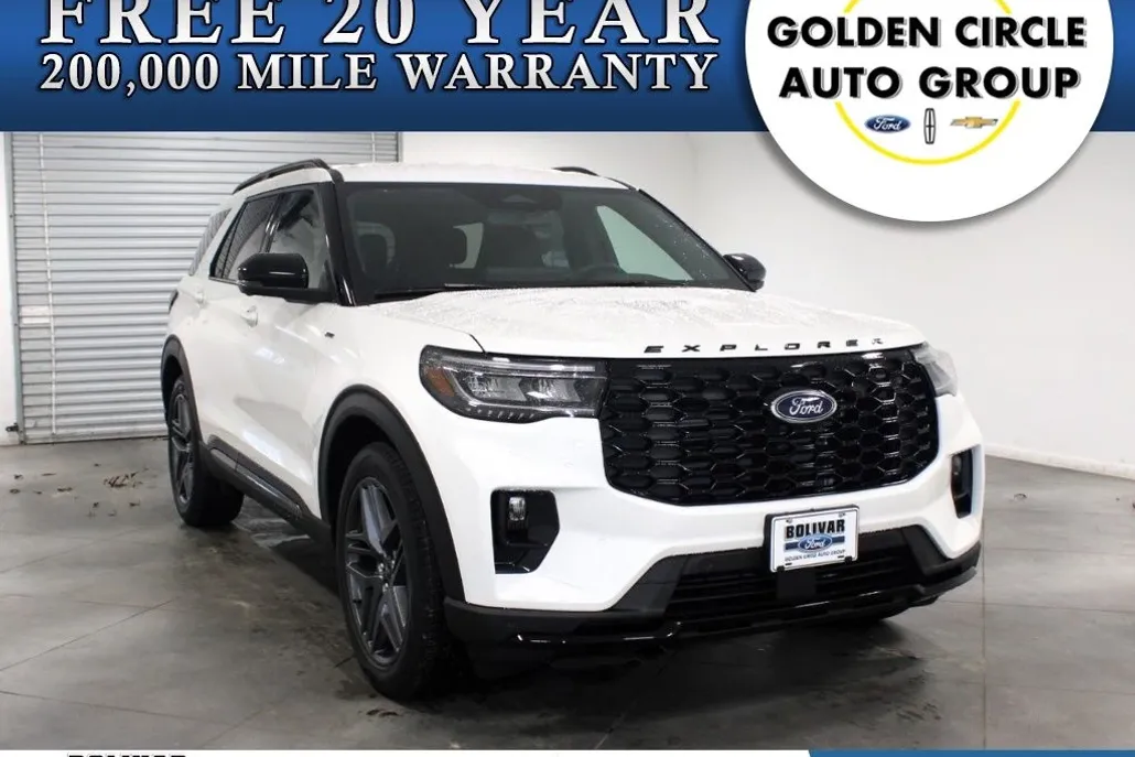 2025 Ford Explorer ST-Line photo 1