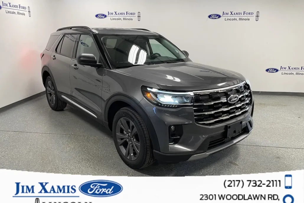 2025 Ford Explorer photo 1