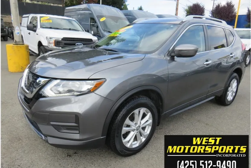 2018 Nissan Rogue photo 1